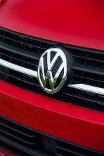 Volkswagen Transporter Kasten 2015 года (UK)